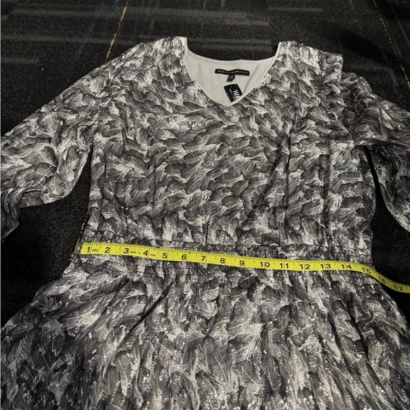 NWT White House Black Market Black, Gray, and Silver Long Sleeve Dress Size L - Picture 8 of 11